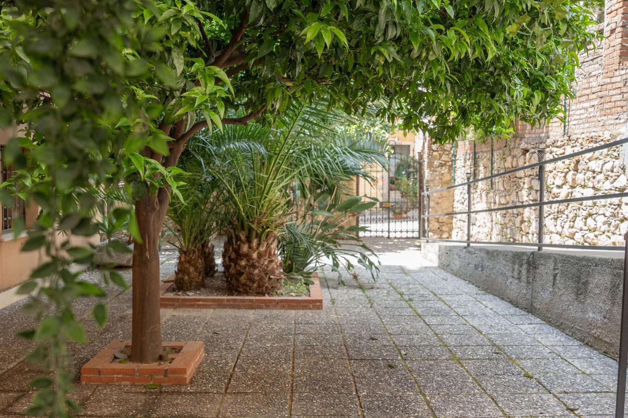 Guest house Light Garden *